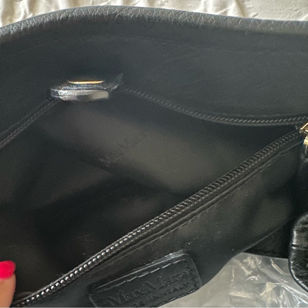 MaxMara Black Leather Shoulder Bag - Picture 8 of 15